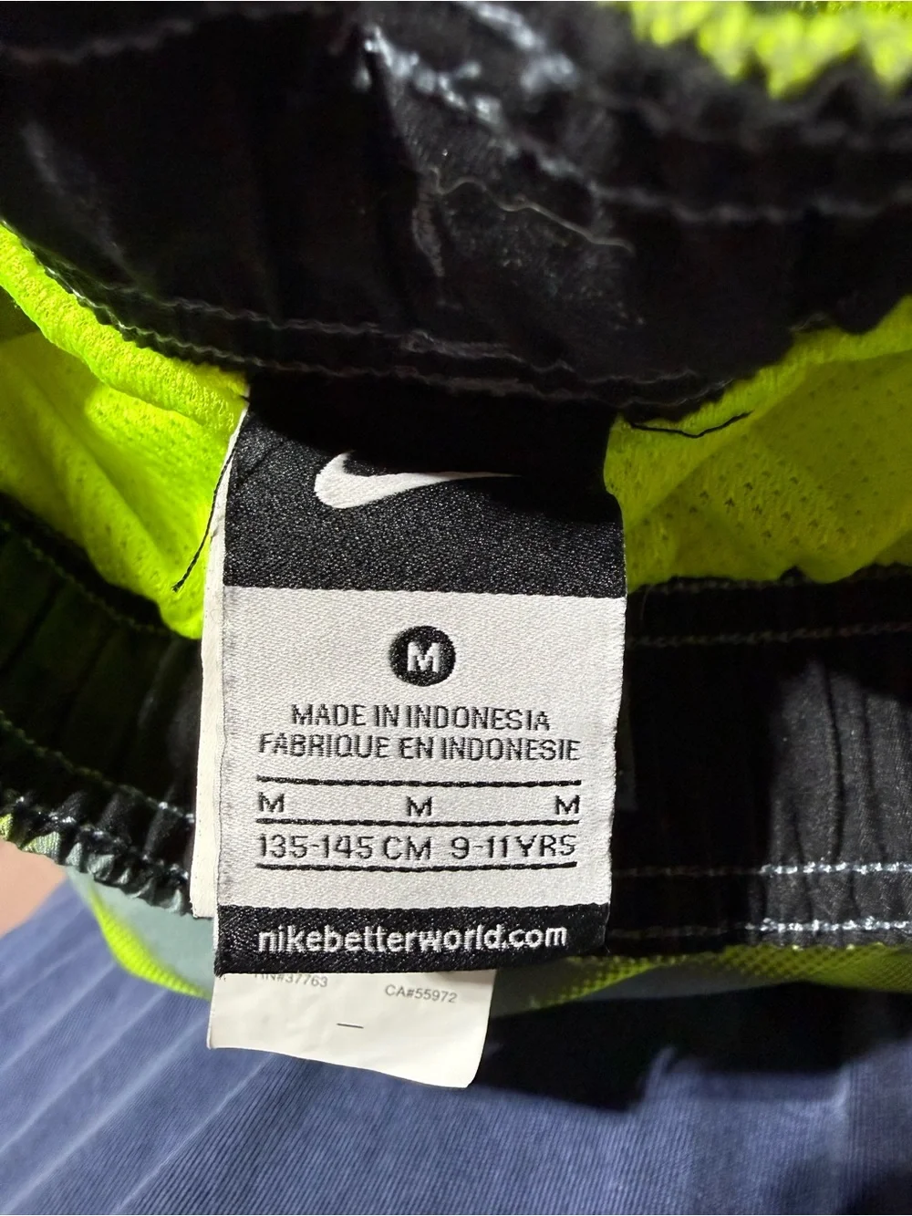 Nike Boys Neon Yellow Gray Striped Swim Trunks Size Medium M 9-11 YRS